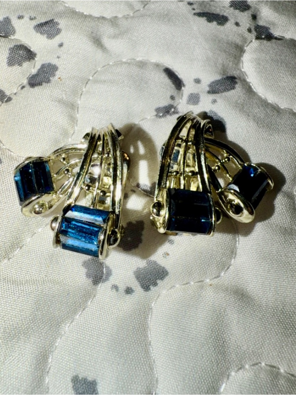 Leru Blue Crystal Accent Gold-Tone Clip Earrings